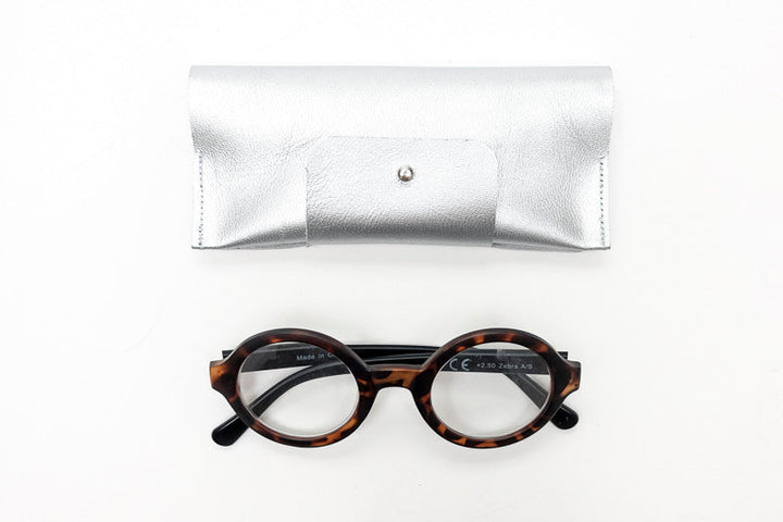 Etui à lunettes en cuir brillant