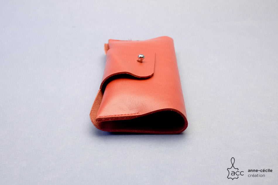 Glass leather case red