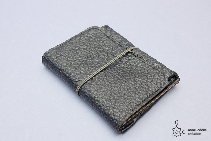 Grand porte-monnaie en cuir noir