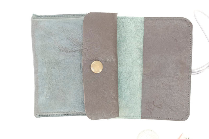 purse wallet money leather green