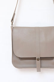 Big handbag leather beige pouch