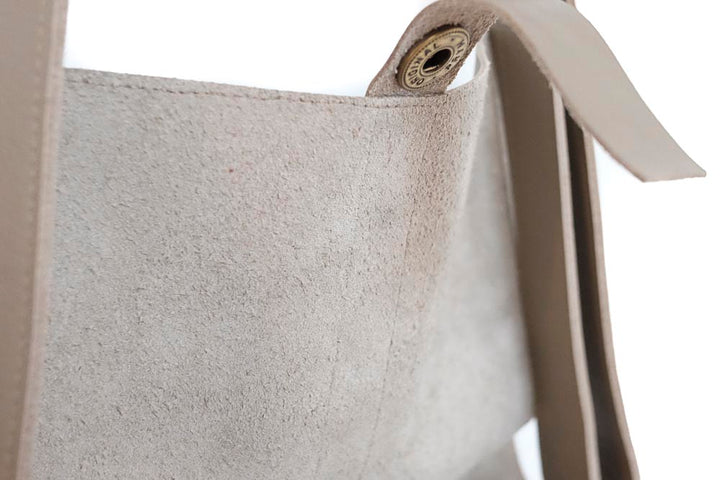 Big handbag leather beige pouch