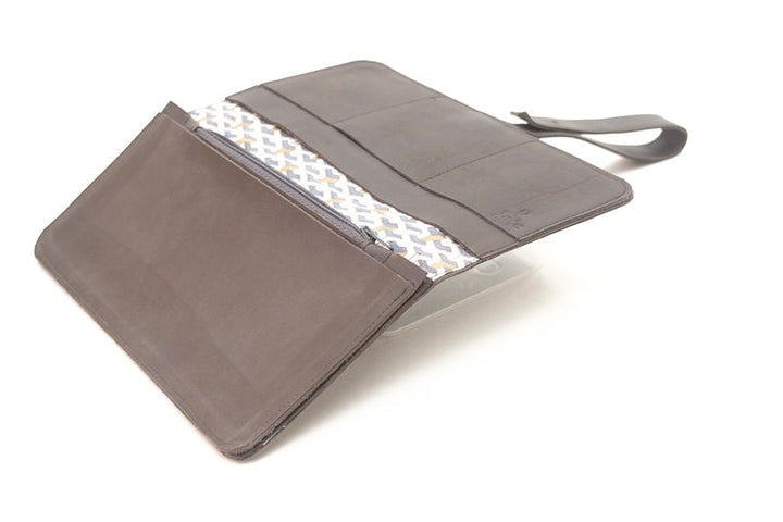 organiseur marron en cuir pour sac