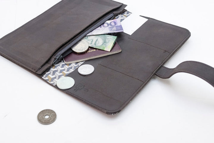 organiseur marron en cuir pour sac