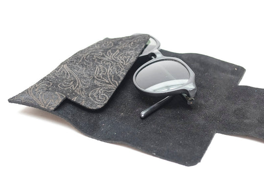 Poche à lunettes en cuir noir