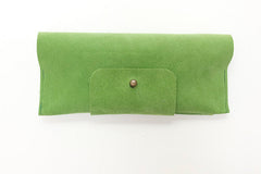 Range lunettes en daim vert