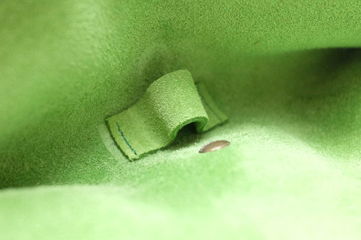 Range lunettes en daim vert