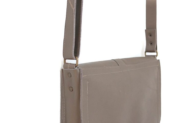 Brown leather handbag woman