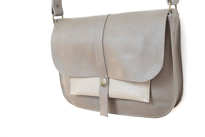 Brown leather handbag woman