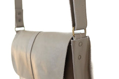 Brown leather handbag woman