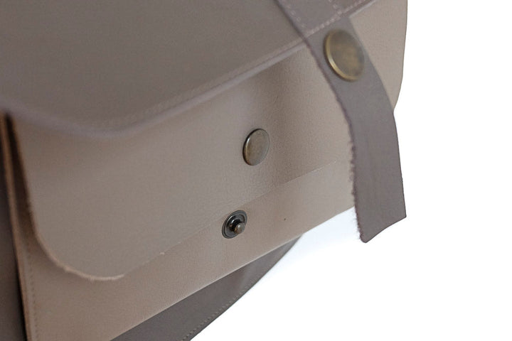 Brown leather handbag woman