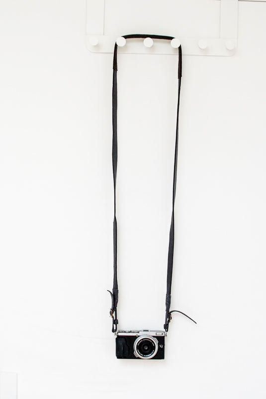 Sangle appareil photo fuji cuir bleu gris