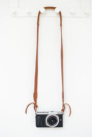 Short camera fuji leather brown leather