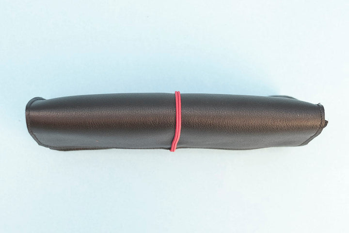 trousse crayon en cuir noire