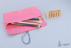 trousse crayon en cuir rose